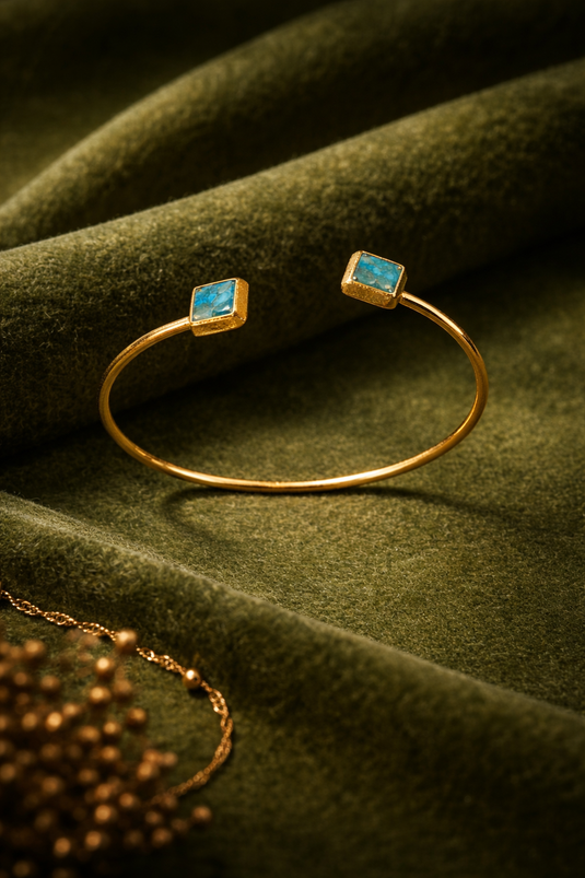 Bracelet gold plated handmade turquoise